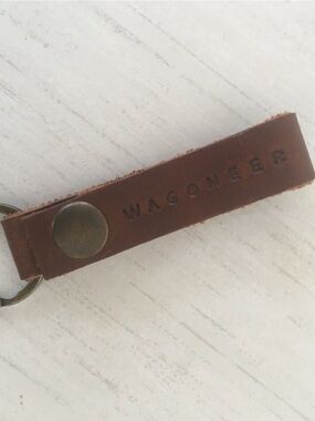 NWOT 🔥WAGONEER MINIMALIST LEATHER KEY CHAIN BRAND NEW